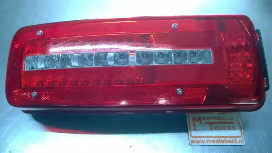 DAF Achterlicht LED CF-XF105 rechts - 전기 설비 트럭 용 : 사진 1 DAF Achterlicht LED CF-XF105 rechts - 전기 설비 트럭 용 : 사진 1
