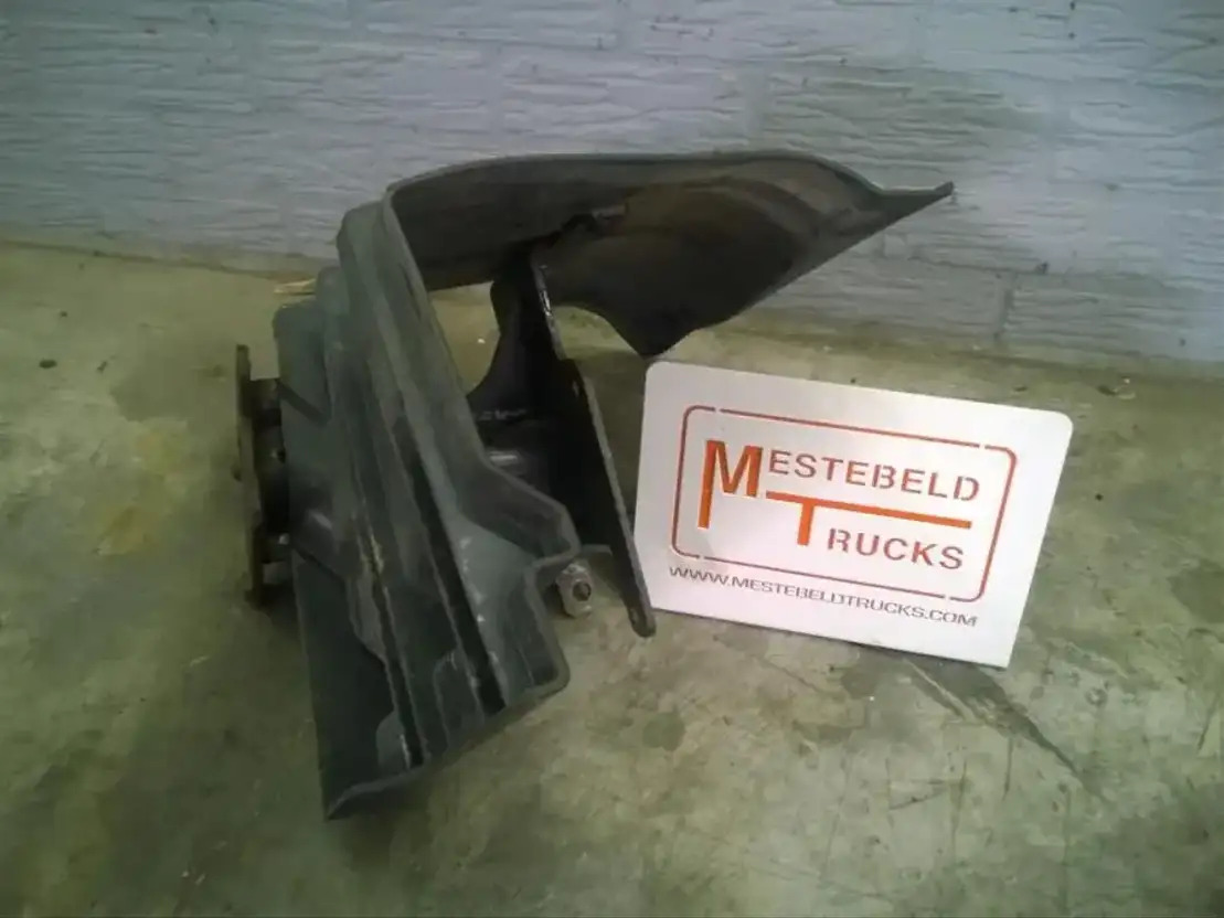 Iveco Steun en beschermkap luchtfilterhuis - 프레임/ 시 트럭 용 : 사진 1 Iveco Steun en beschermkap luchtfilterhuis - 프레임/ 시 트럭 용 : 사진 1
