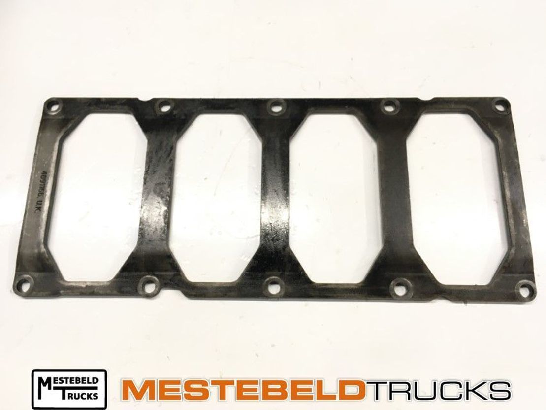 Iveco Versterkingsplaat carterpan - 오일 팬 트럭 용 : 사진 1 Iveco Versterkingsplaat carterpan - 오일 팬 트럭 용 : 사진 1