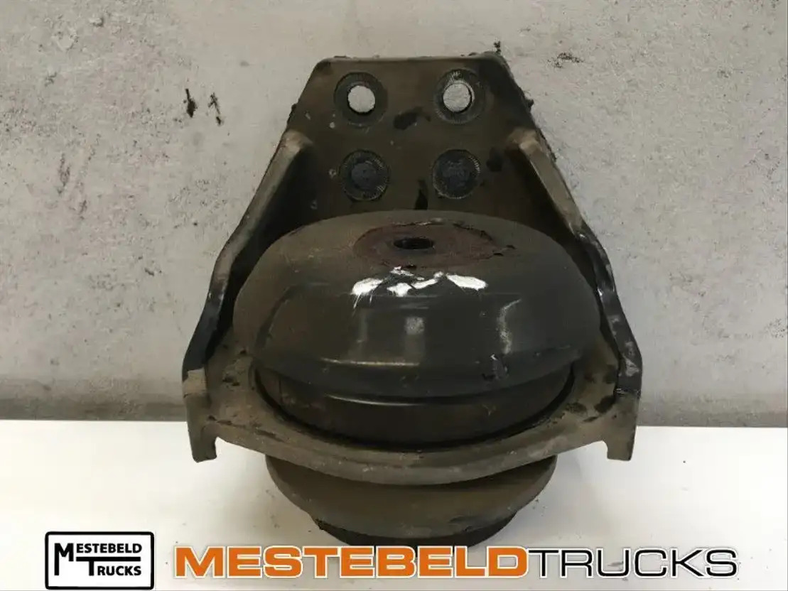 MAN Motorsteun voorkant - 엔진 및 부품 트럭 용 : 사진 1 MAN Motorsteun voorkant - 엔진 및 부품 트럭 용 : 사진 1