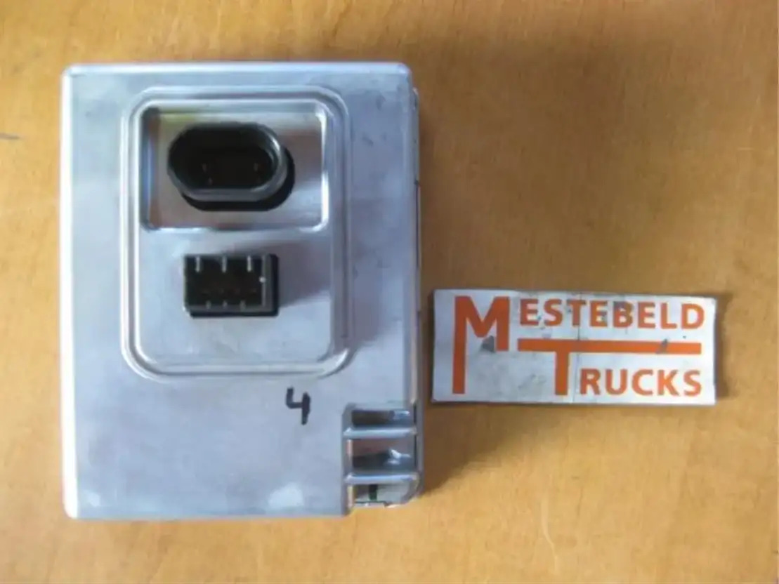 Mercedes-Benz Actros ontstekingsunit van Xenon koplamp - 전기 설비 트럭 용 : 사진 1 Mercedes-Benz Actros ontstekingsunit van Xenon koplamp - 전기 설비 트럭 용 : 사진 1