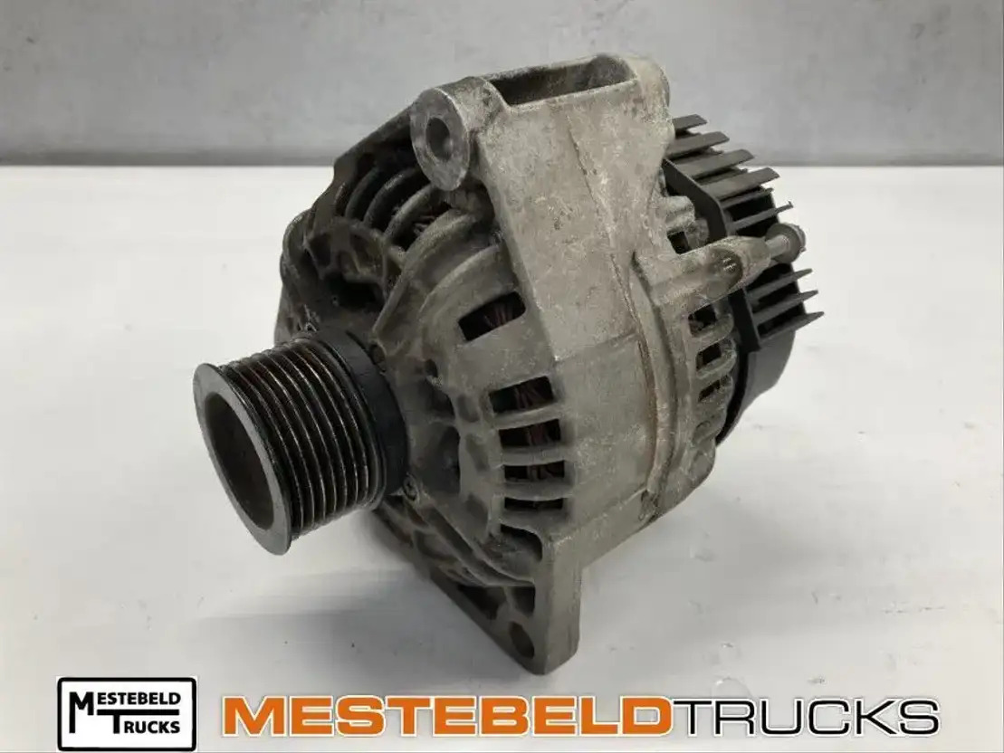 Mercedes-Benz Dynamo 28V 40/100 V - 엔진 트럭 용 : 사진 1 Mercedes-Benz Dynamo 28V 40/100 V - 엔진 트럭 용 : 사진 1