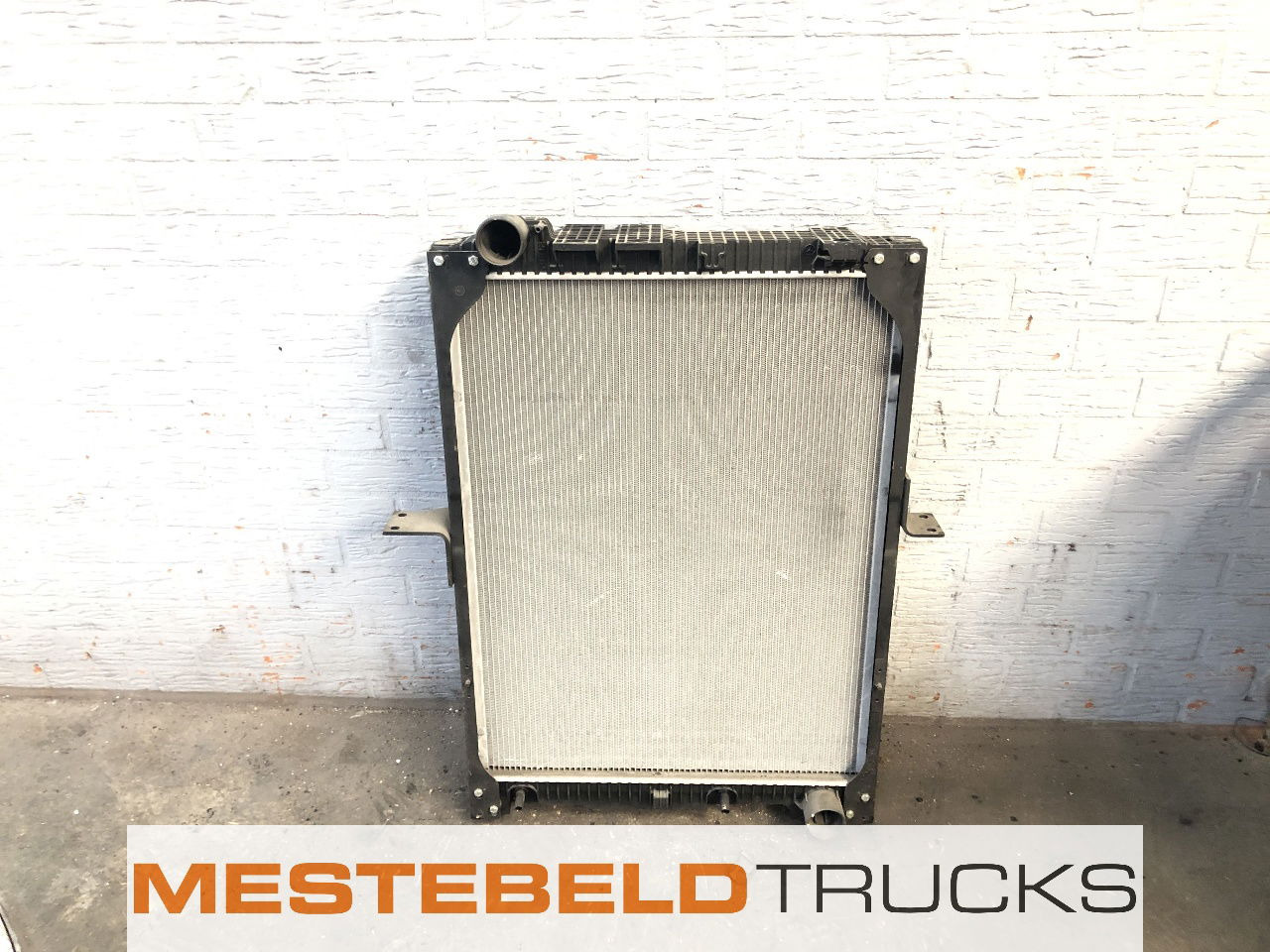 Mercedes-Benz Radiateur - 냉각 시스템 트럭 용 : 사진 2 Mercedes-Benz Radiateur - 냉각 시스템 트럭 용 : 사진 2