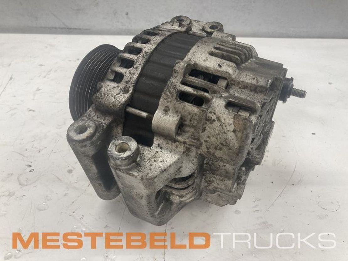 Scania Dynamo 100 Amp  - 전기 설비 트럭 용 : 사진 1 Scania Dynamo 100 Amp  - 전기 설비 트럭 용 : 사진 1