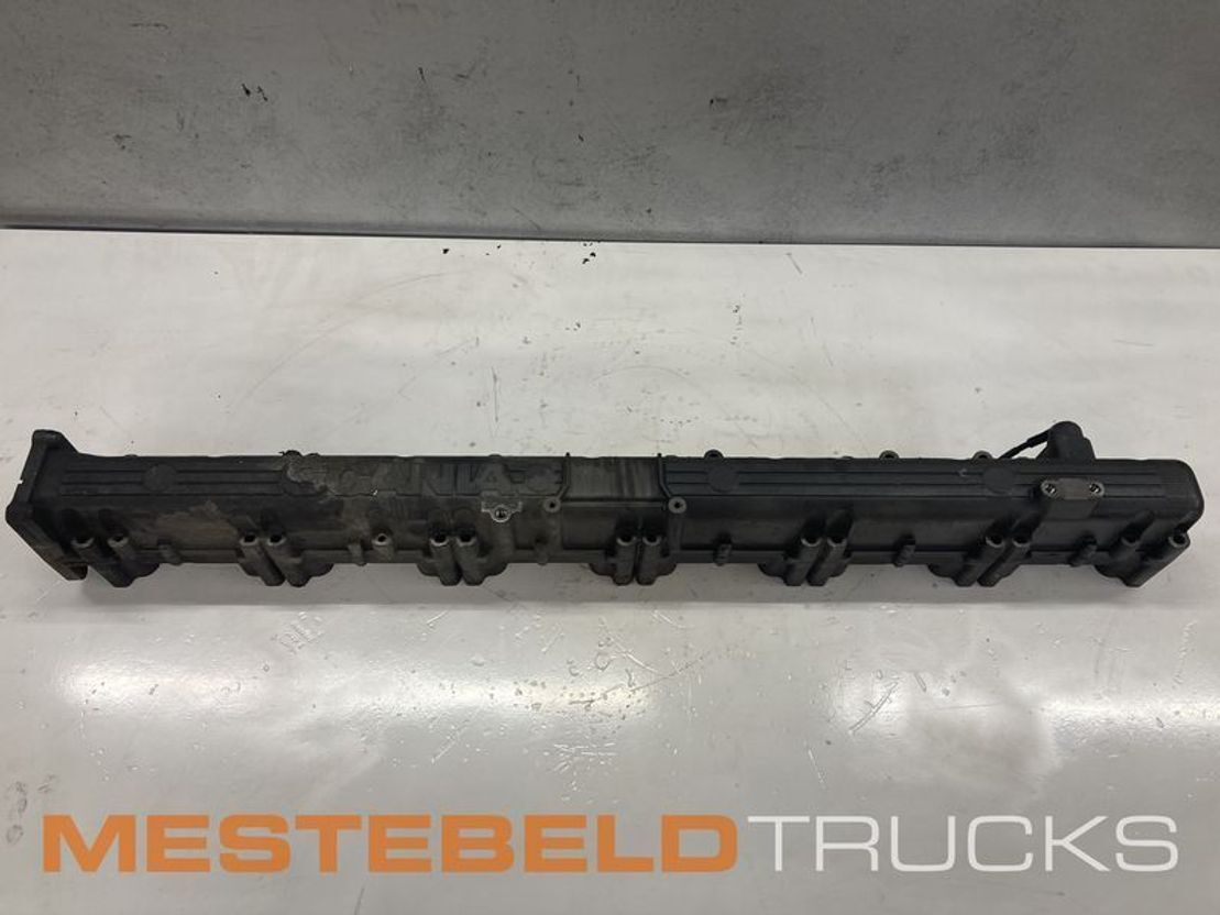 Scania Inlaatspruitstuk R410 - 엔진 및 부품 트럭 용 : 사진 1 Scania Inlaatspruitstuk R410 - 엔진 및 부품 트럭 용 : 사진 1