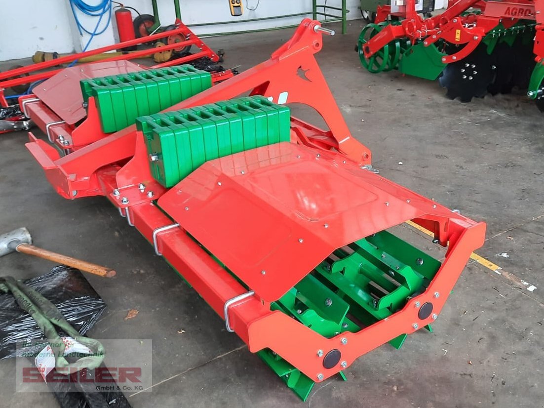 Agro-Masz Messerwalze Cutter 30 - 농장 롤러 : 사진 3 Agro-Masz Messerwalze Cutter 30 - 농장 롤러 : 사진 3