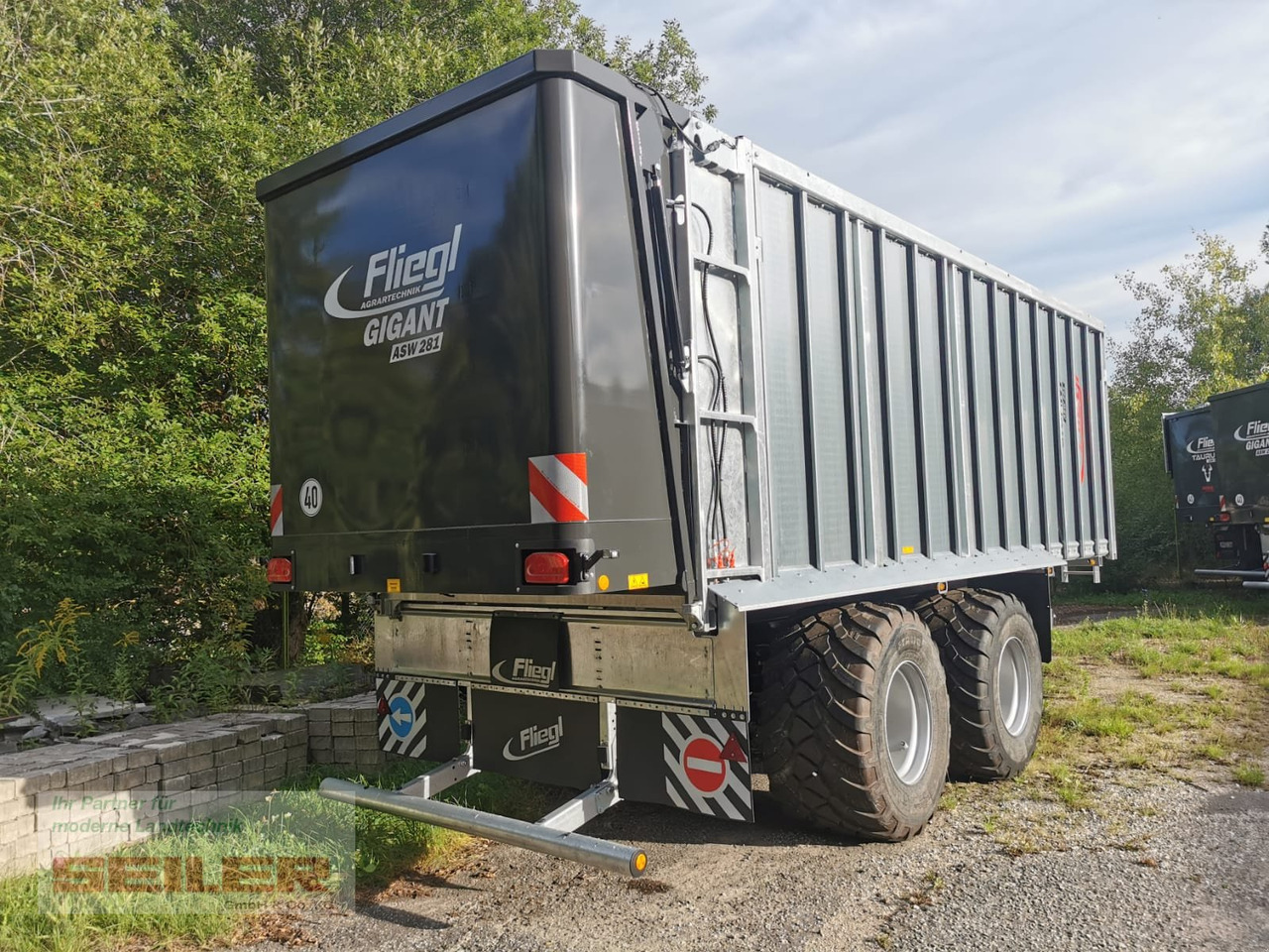 Fliegl ASW 281 GIGANT FOX 45m³ - 셀프 로딩 왜건 : 사진 3 Fliegl ASW 281 GIGANT FOX 45m³ - 셀프 로딩 왜건 : 사진 3