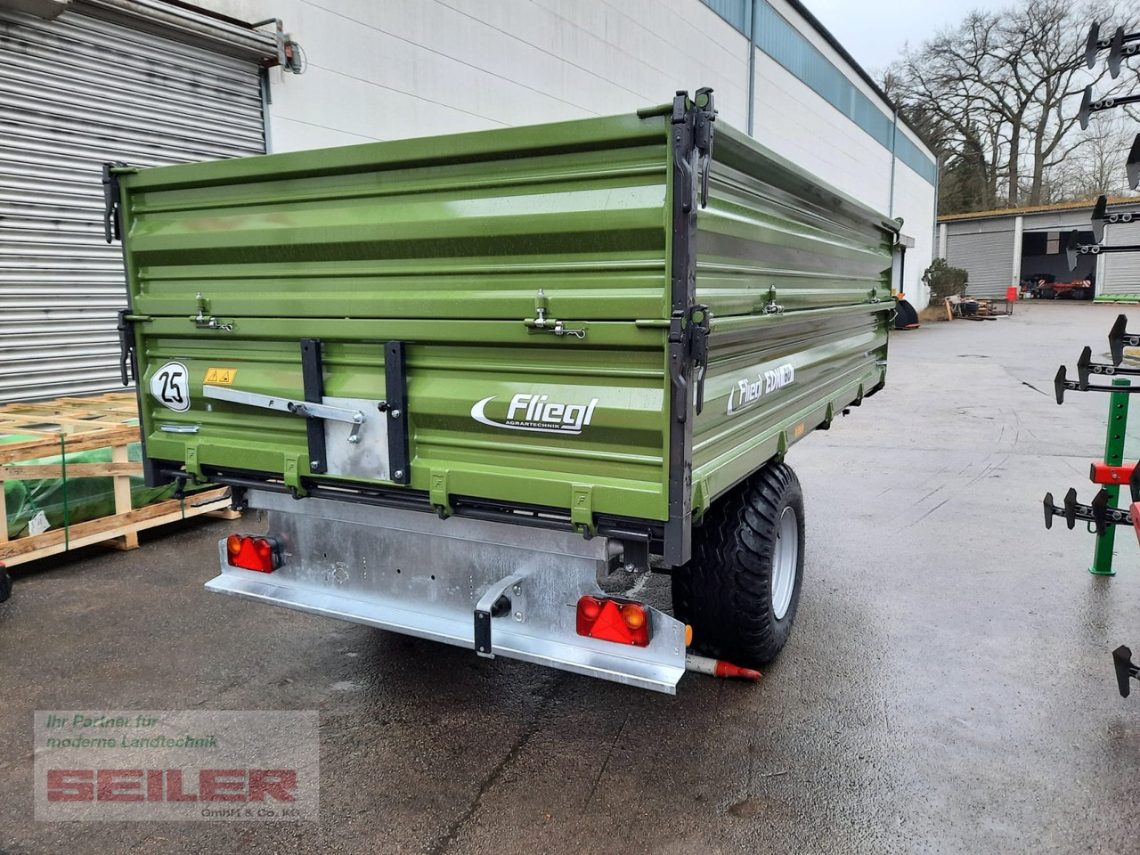 Fliegl EDK 60 FOX - 농장 티핑 트레일러/ 덤프 : 사진 4 Fliegl EDK 60 FOX - 농장 티핑 트레일러/ 덤프 : 사진 4