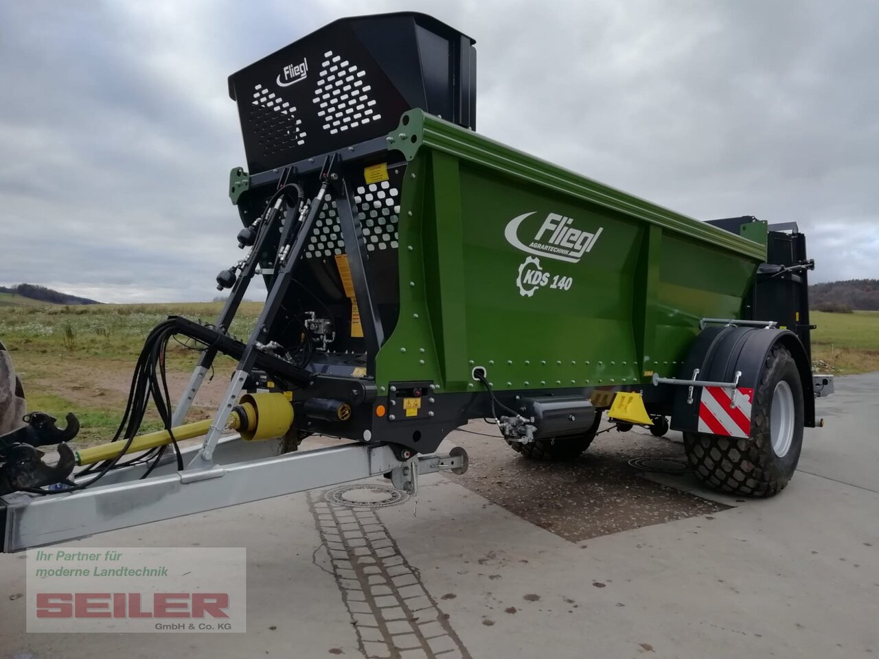 Fliegl KDS 120 JUNIOR XL 12m³ - 퇴비 스프레더 : 사진 1 Fliegl KDS 120 JUNIOR XL 12m³ - 퇴비 스프레더 : 사진 1