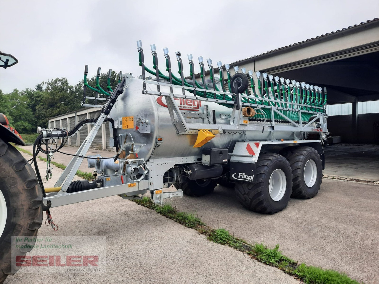 Fliegl PFW 12000 Maxx Line Tandem + Skate 150 12m³ / 15 m - 슬러리 탱커 : 사진 1 Fliegl PFW 12000 Maxx Line Tandem + Skate 150 12m³ / 15 m - 슬러리 탱커 : 사진 1