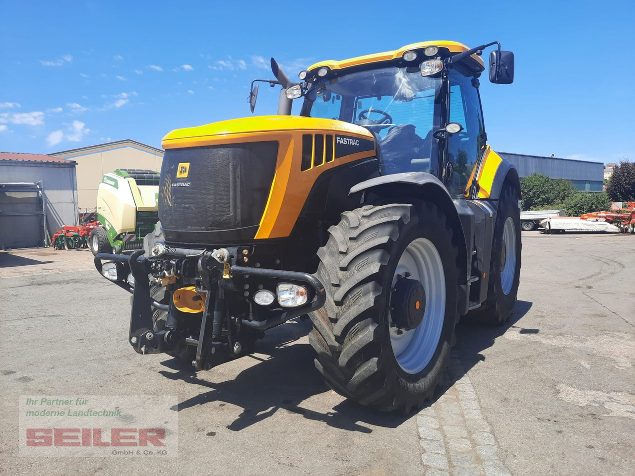 JCB Fastrac 8310 - 장궤형 트랙터 : 사진 1 JCB Fastrac 8310 - 장궤형 트랙터 : 사진 1