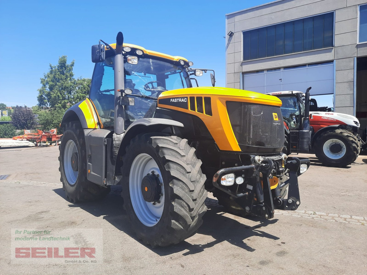 JCB Fastrac 8310 - 장궤형 트랙터 : 사진 4 JCB Fastrac 8310 - 장궤형 트랙터 : 사진 4