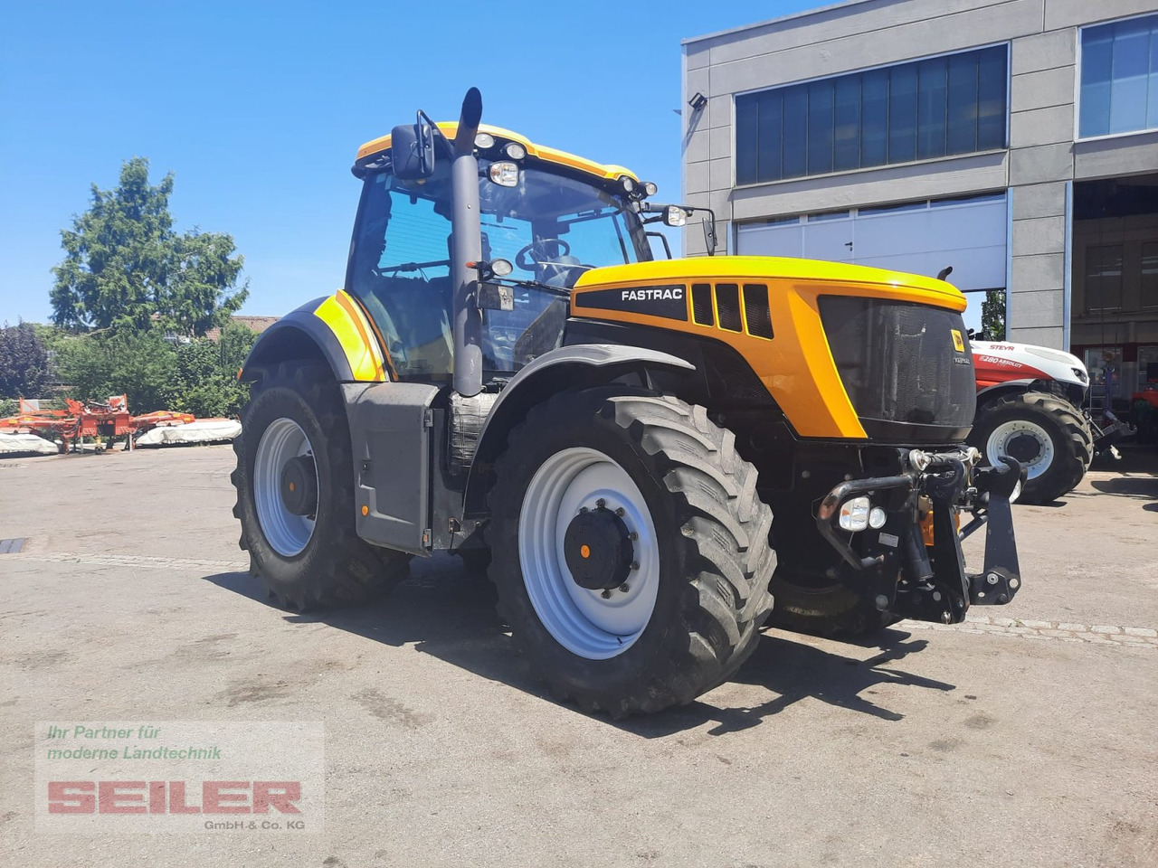 JCB Fastrac 8310 - 장궤형 트랙터 : 사진 2 JCB Fastrac 8310 - 장궤형 트랙터 : 사진 2
