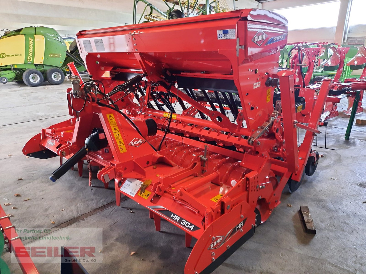 Kuhn HR 304 + Sitera 330-20E - 콤바인 : 사진 1 Kuhn HR 304 + Sitera 330-20E - 콤바인 : 사진 1