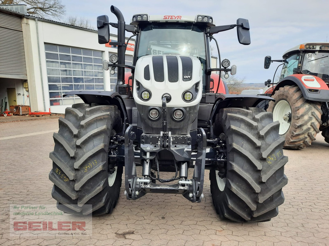 Steyr Absolut 6185 CVT - 장궤형 트랙터 : 사진 2 Steyr Absolut 6185 CVT - 장궤형 트랙터 : 사진 2