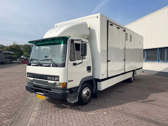 DAF LF 45.130 CLEAN HORSES NL-TRUCK - 말 수송 트럭 : 사진 3 DAF LF 45.130 CLEAN HORSES NL-TRUCK - 말 수송 트럭 : 사진 3