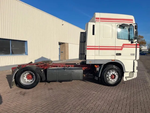 DAF XF 95.430 Manual-Gear Euro 3 - 트랙터 유닛 : 사진 5 DAF XF 95.430 Manual-Gear Euro 3 - 트랙터 유닛 : 사진 5