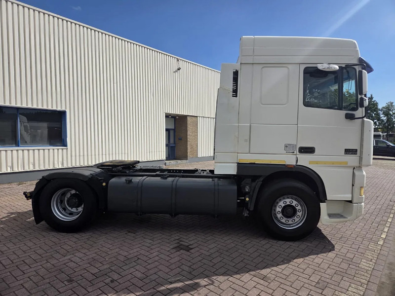 DAF XF 95.430 Manual gear Euro 3 - 트랙터 유닛 : 사진 2 DAF XF 95.430 Manual gear Euro 3 - 트랙터 유닛 : 사진 2