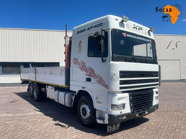 DAF XF 95 8 Tires (6x2) euro 2 - 드롭사이드/ 플랫베드 트럭 : 사진 1 DAF XF 95 8 Tires (6x2) euro 2 - 드롭사이드/ 플랫베드 트럭 : 사진 1