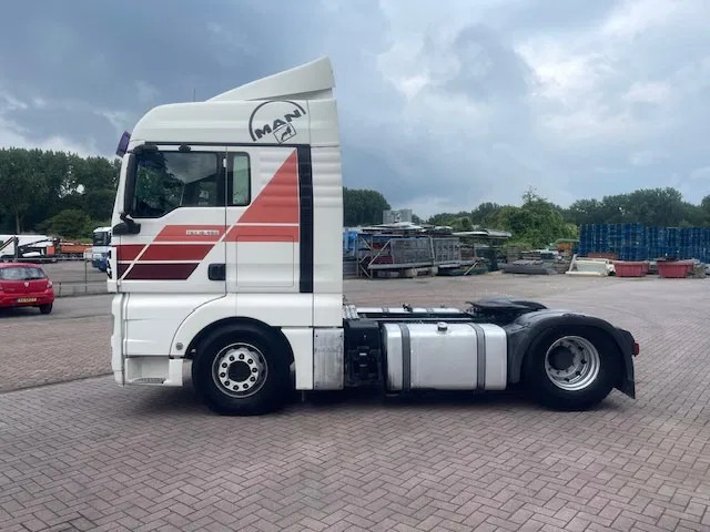 MAN TGX 18.480 Retarder 2Tanks - 트랙터 유닛 : 사진 4 MAN TGX 18.480 Retarder 2Tanks - 트랙터 유닛 : 사진 4