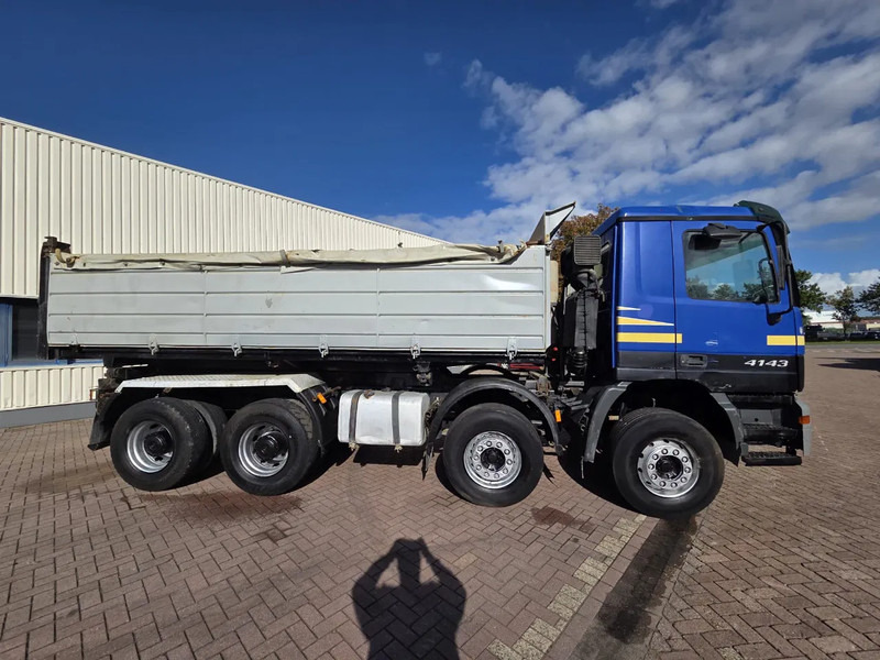 Mercedes-Benz Actros 4143 8X4 TIPPER (THREE PEDALS) - 덤프트럭 : 사진 2 Mercedes-Benz Actros 4143 8X4 TIPPER (THREE PEDALS) - 덤프트럭 : 사진 2