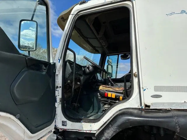 Renault Premium 400 6x4 ! ONLY FOR PARTS ! - 덤프트럭 : 사진 5 Renault Premium 400 6x4 ! ONLY FOR PARTS ! - 덤프트럭 : 사진 5