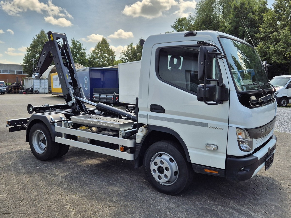 FUSO Fuso Canter 7C18 City Abrollkipper AHK Hooklift - 후크 리프트 트럭 : 사진 4 FUSO Fuso Canter 7C18 City Abrollkipper AHK Hooklift - 후크 리프트 트럭 : 사진 4