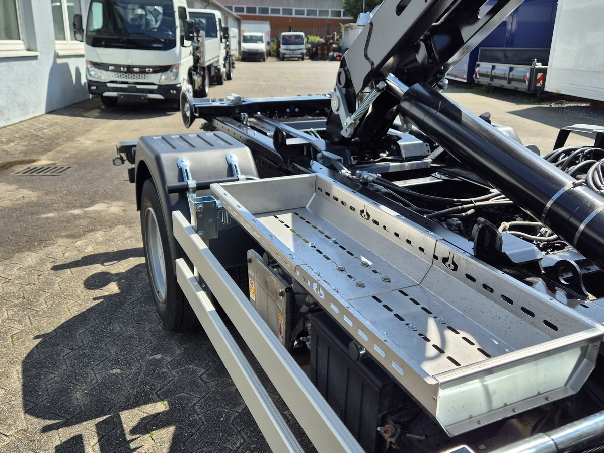 FUSO Fuso Canter 7C18 City Abrollkipper AHK Hooklift - 후크 리프트 트럭 : 사진 5 FUSO Fuso Canter 7C18 City Abrollkipper AHK Hooklift - 후크 리프트 트럭 : 사진 5