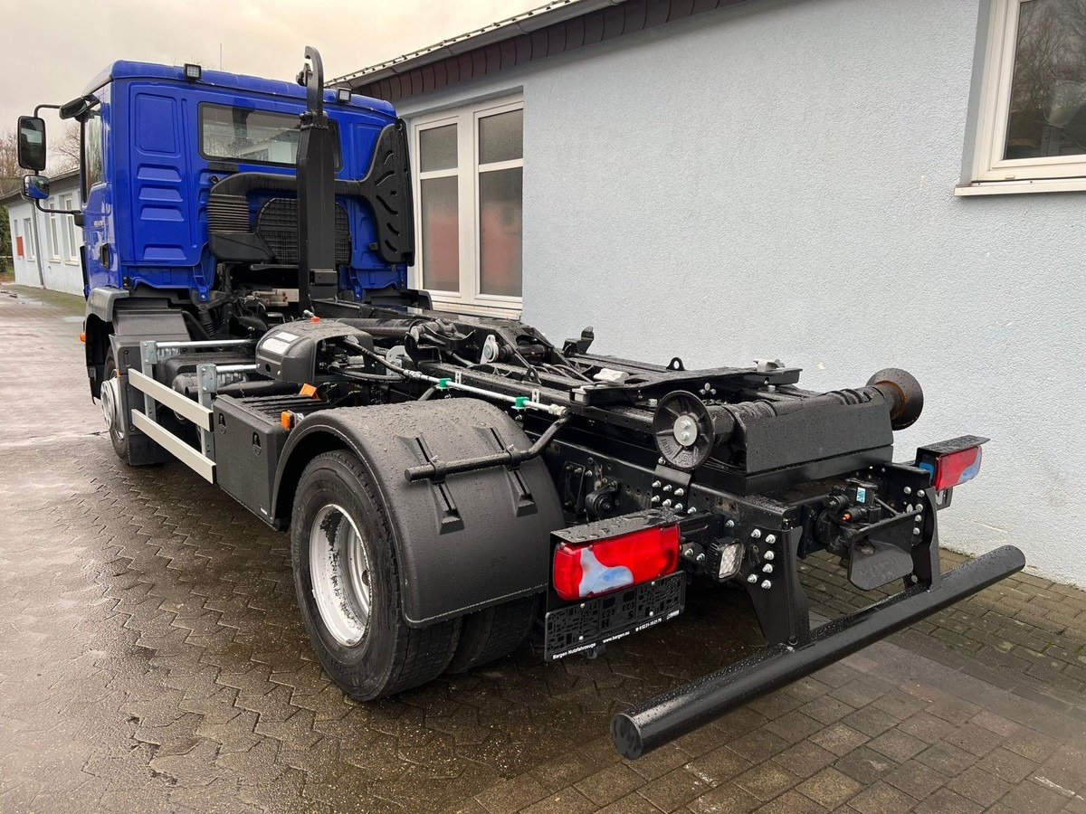 MAN TGM 15.290 BL Aut. Abrollkipper AHK - 후크 리프트 트럭 : 사진 3 MAN TGM 15.290 BL Aut. Abrollkipper AHK - 후크 리프트 트럭 : 사진 3