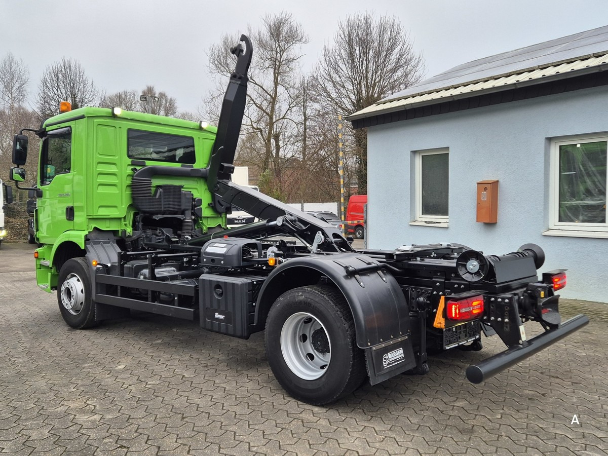 MAN TGM 15.290 BL Aut. Abrollkipper AHK - 후크 리프트 트럭 : 사진 4 MAN TGM 15.290 BL Aut. Abrollkipper AHK - 후크 리프트 트럭 : 사진 4