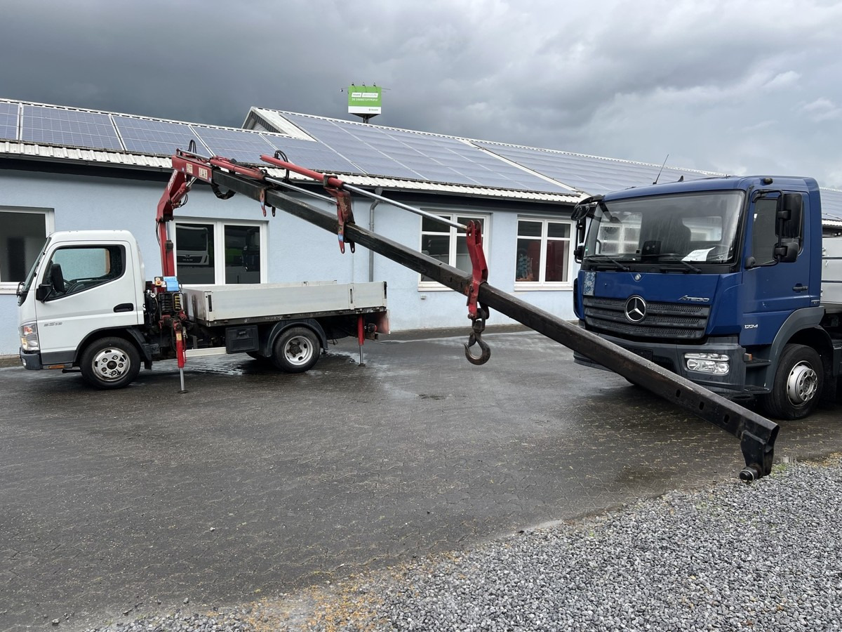 MITSUBISHI Canter 5S13 m. Ladekran Ferrari 530 3xhydr1xmech - 후크 리프트 트럭, 크레인 트럭 : 사진 4 MITSUBISHI Canter 5S13 m. Ladekran Ferrari 530 3xhydr1xmech - 후크 리프트 트럭, 크레인 트럭 : 사진 4