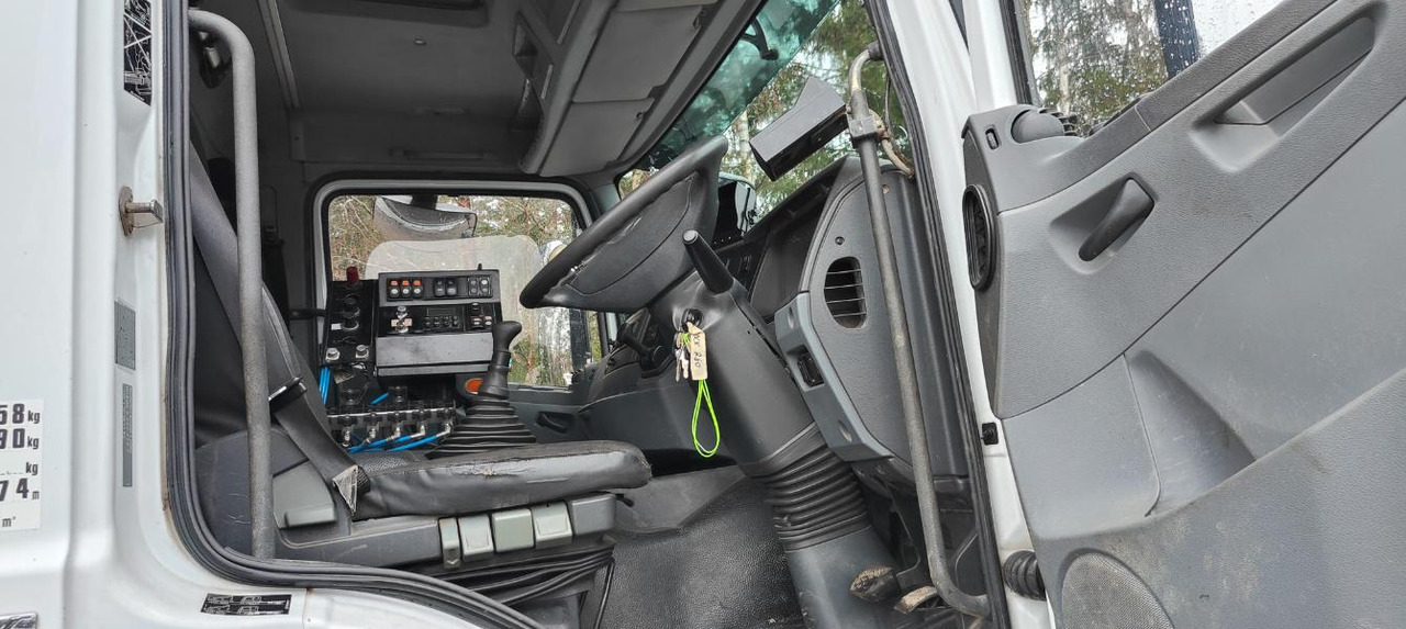 Brock SL280/2K MB Axor 1829 - 거리 청소 차량 : 사진 5 Brock SL280/2K MB Axor 1829 - 거리 청소 차량 : 사진 5