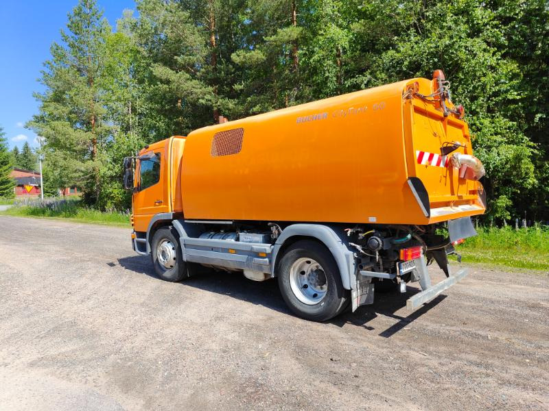 Bucher Cityfant 60 MB Atego - 거리 청소 차량 : 사진 3 Bucher Cityfant 60 MB Atego - 거리 청소 차량 : 사진 3