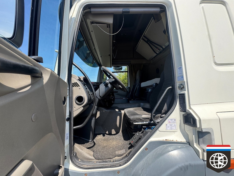 DAF CF 85 6X2/4 - DEEPFREEZER -30oC / CHEREAU / 3000 taillift - 냉동탑차 : 사진 5 DAF CF 85 6X2/4 - DEEPFREEZER -30oC / CHEREAU / 3000 taillift - 냉동탑차 : 사진 5