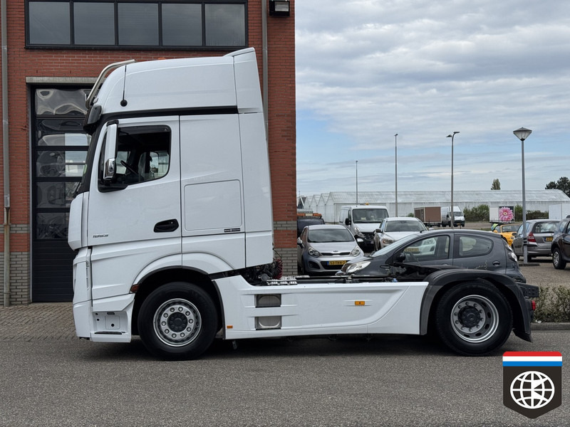 Mercedes-Benz ACTROS 1853 Giga Space - Full spoiler - night A/C - LOW KM - 트랙터 유닛 : 사진 3 Mercedes-Benz ACTROS 1853 Giga Space - Full spoiler - night A/C - LOW KM - 트랙터 유닛 : 사진 3