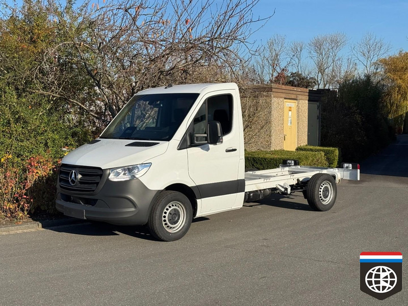 Mercedes-Benz Sprinter 315 CDi CHASSIS WB 3670 - AUTOMAAT NAVIGATIE *** BPM VRIJ !! - 밴 : 사진 5 Mercedes-Benz Sprinter 315 CDi CHASSIS WB 3670 - AUTOMAAT NAVIGATIE *** BPM VRIJ !! - 밴 : 사진 5