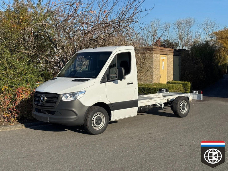 Mercedes-Benz Sprinter 315 CDi CHASSIS WB 3670 - AUTOMAAT NAVIGATIE *** BPM VRIJ !! - 밴 : 사진 1 Mercedes-Benz Sprinter 315 CDi CHASSIS WB 3670 - AUTOMAAT NAVIGATIE *** BPM VRIJ !! - 밴 : 사진 1
