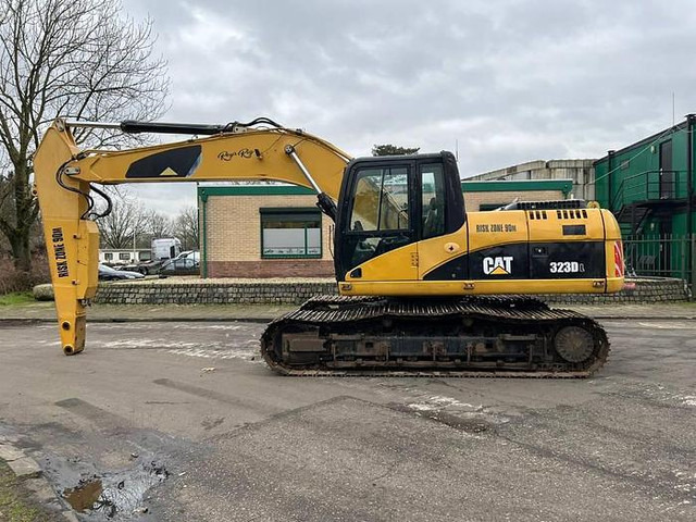 Caterpillar 323DL - 323 DL - 323D - 굴착기 : 사진 1 Caterpillar 323DL - 323 DL - 323D - 굴착기 : 사진 1