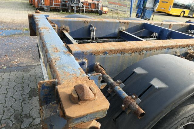 Carnehl CCS/HS, 1x20/2x20/1x30/1x40 Fuß Container, Lift - 컨테이너 운반 장치/ 스와프 보디 세미 트레일러 : 사진 3 Carnehl CCS/HS, 1x20/2x20/1x30/1x40 Fuß Container, Lift - 컨테이너 운반 장치/ 스와프 보디 세미 트레일러 : 사진 3