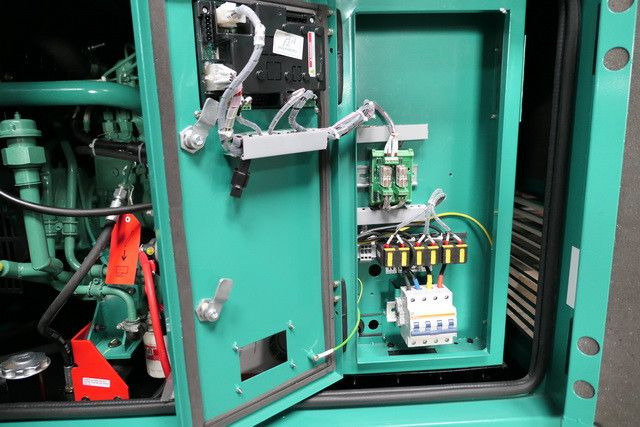 Cummins 10 kVA, Stromgenerator, Stamford - 발전기 세트 : 사진 4 Cummins 10 kVA, Stromgenerator, Stamford - 발전기 세트 : 사진 4