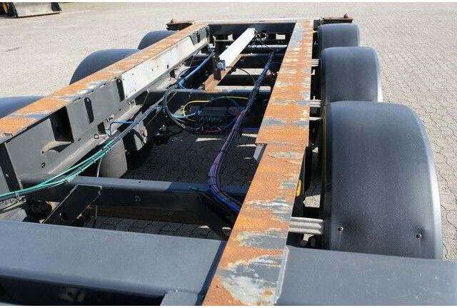 Fliegl SDS 380 SDS01, 20/30 & 40 Fuß Container, BPW - 저하대 세미 트레일러 : 사진 4 Fliegl SDS 380 SDS01, 20/30 & 40 Fuß Container, BPW - 저하대 세미 트레일러 : 사진 4