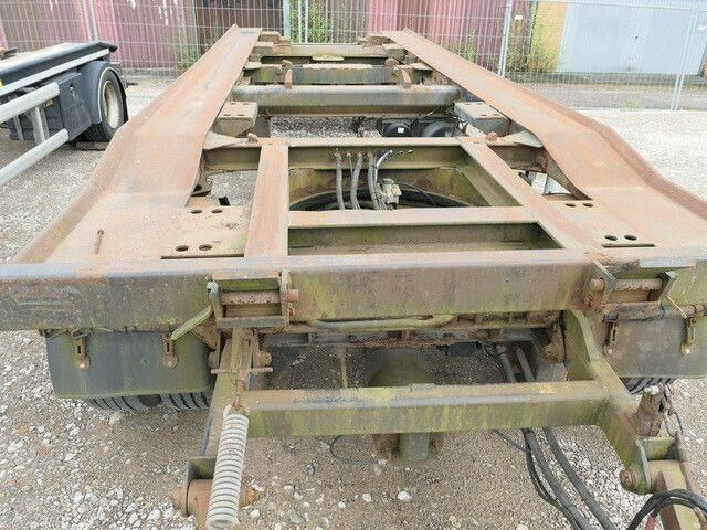 Huffermann HKA 18.70, Außenroller, Zwillingsreifen, BPW - 컨테이너 운반 장치/ 스와프 보디 트레일러 : 사진 4 Huffermann HKA 18.70, Außenroller, Zwillingsreifen, BPW - 컨테이너 운반 장치/ 스와프 보디 트레일러 : 사진 4