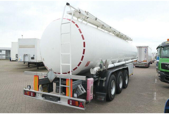 Kässbohrer STH 34/10-24/Tank 34.000 ltr./Unterbefüll./Pumpe - 유조 세미 트레일러 : 사진 4 Kässbohrer STH 34/10-24/Tank 34.000 ltr./Unterbefüll./Pumpe - 유조 세미 트레일러 : 사진 4