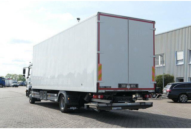 Mercedes-Benz 1224 L Atego 4x2, Möbel, LBW, Klima, Schlafliege - 박스 트럭 : 사진 4 Mercedes-Benz 1224 L Atego 4x2, Möbel, LBW, Klima, Schlafliege - 박스 트럭 : 사진 4