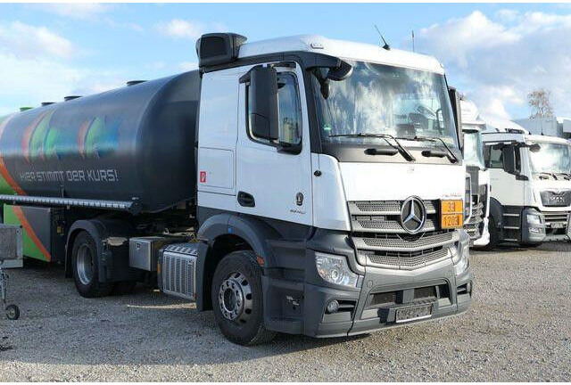 Mercedes-Benz 1846 Actros 4x2, Hydr., ADR, Leicht, Klima, Navi - 트랙터 유닛 : 사진 4 Mercedes-Benz 1846 Actros 4x2, Hydr., ADR, Leicht, Klima, Navi - 트랙터 유닛 : 사진 4
