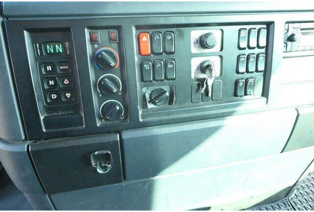 쓰레기차 Mercedes-Benz 2633 L ECONIC, HN-Schörling, Zöller, gelenkt, AC : 사진 13 쓰레기차 Mercedes-Benz 2633 L ECONIC, HN-Schörling, Zöller, gelenkt, AC : 사진 13