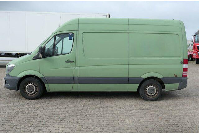 Mercedes-Benz 316 CDI Sprinter 4x2, Klima, Bott-Regale, AHK - 패널 밴 : 사진 2 Mercedes-Benz 316 CDI Sprinter 4x2, Klima, Bott-Regale, AHK - 패널 밴 : 사진 2