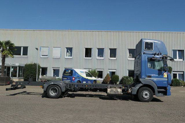 Mercedes-Benz 918 L Atego 4x2, Nebenantrieb, Standklima - 자동 운반 장치 트럭 : 사진 2 Mercedes-Benz 918 L Atego 4x2, Nebenantrieb, Standklima - 자동 운반 장치 트럭 : 사진 2