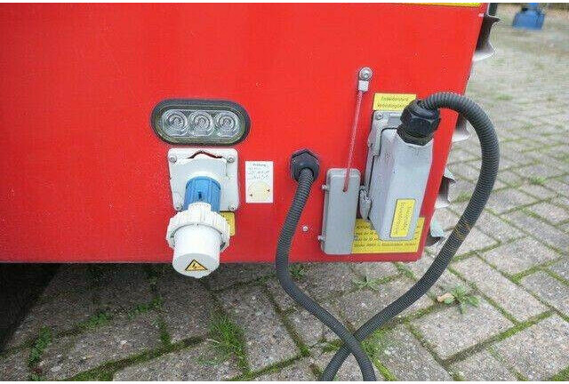 ROSENBAUER ROSENBAUER/Feuerwehr/Wasserwerfer - 소방차 : 사진 3 ROSENBAUER ROSENBAUER/Feuerwehr/Wasserwerfer - 소방차 : 사진 3