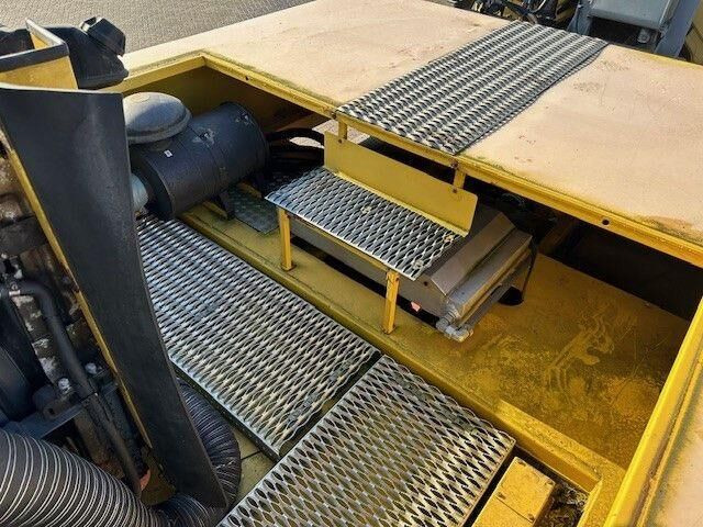 Schmidt CJS 914 Super, Kehrmaschine, Mercedes Motor - 거리 청소 차량 : 사진 3 Schmidt CJS 914 Super, Kehrmaschine, Mercedes Motor - 거리 청소 차량 : 사진 3